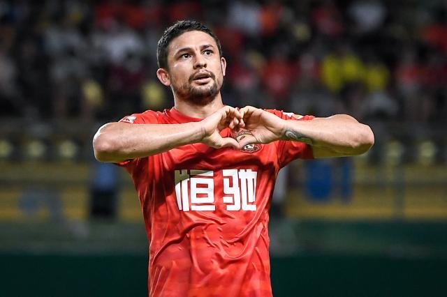 壹号娱乐-艾克森三轮比赛独造5球 球迷惊呼:梦回8年前?