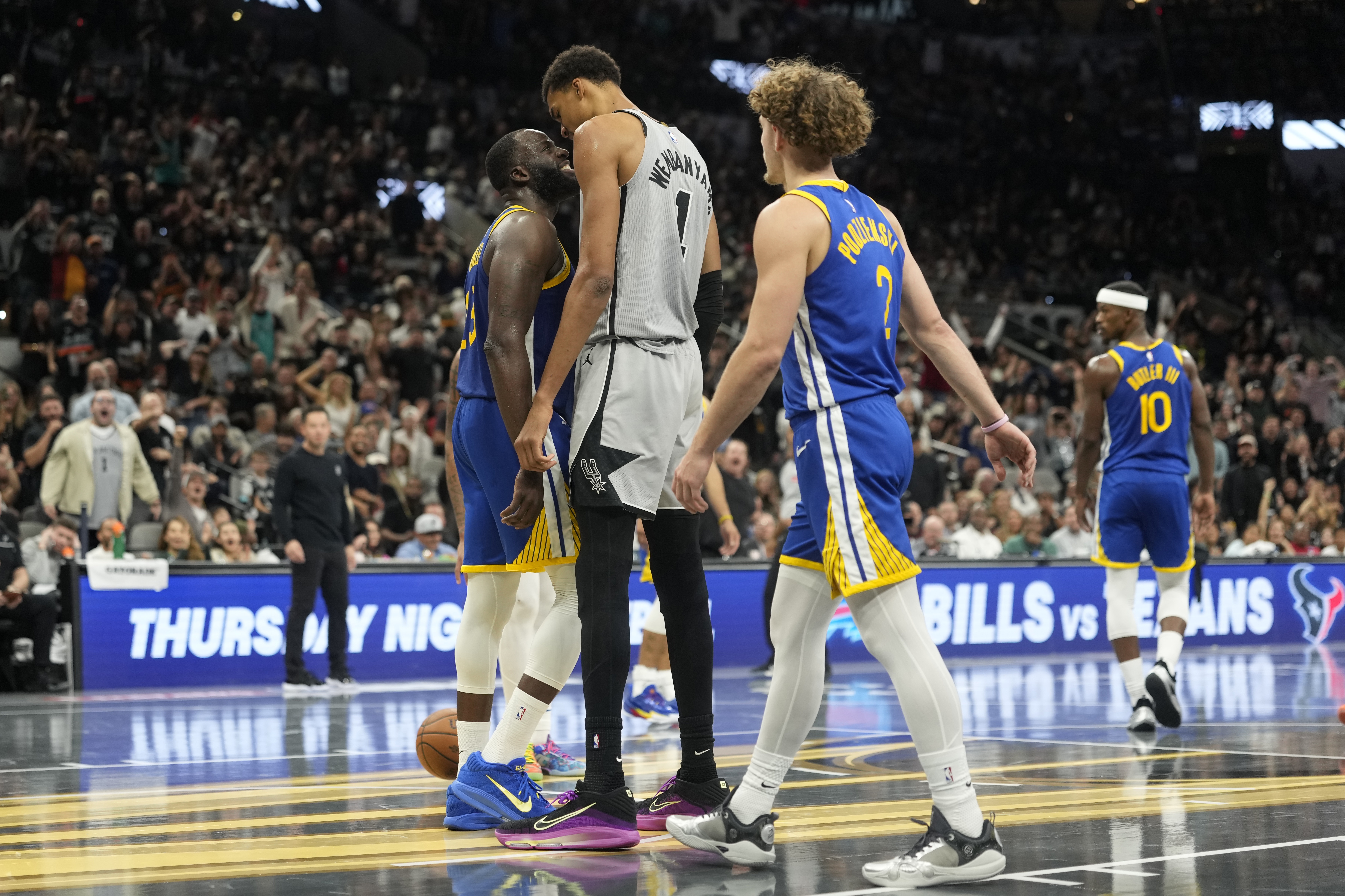 壹号娱乐-西部第二VS残阵勇！ESPN预测明天胜率：马刺71.1% 勇士28.9%